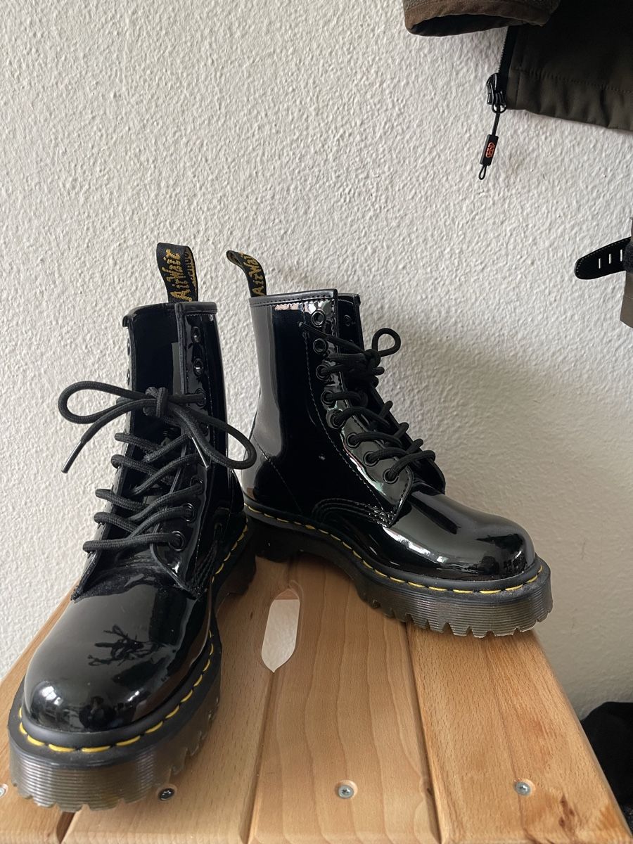 Dr. Martens Scarpe da donna: Dr. Martens Lack-Boots – Nuovo (secondo la descrizione) da Birmensdorf ZH venduto da jen_tg8b 1