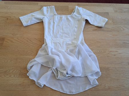 Intermezzo weisses Ballettkleid 122/128
