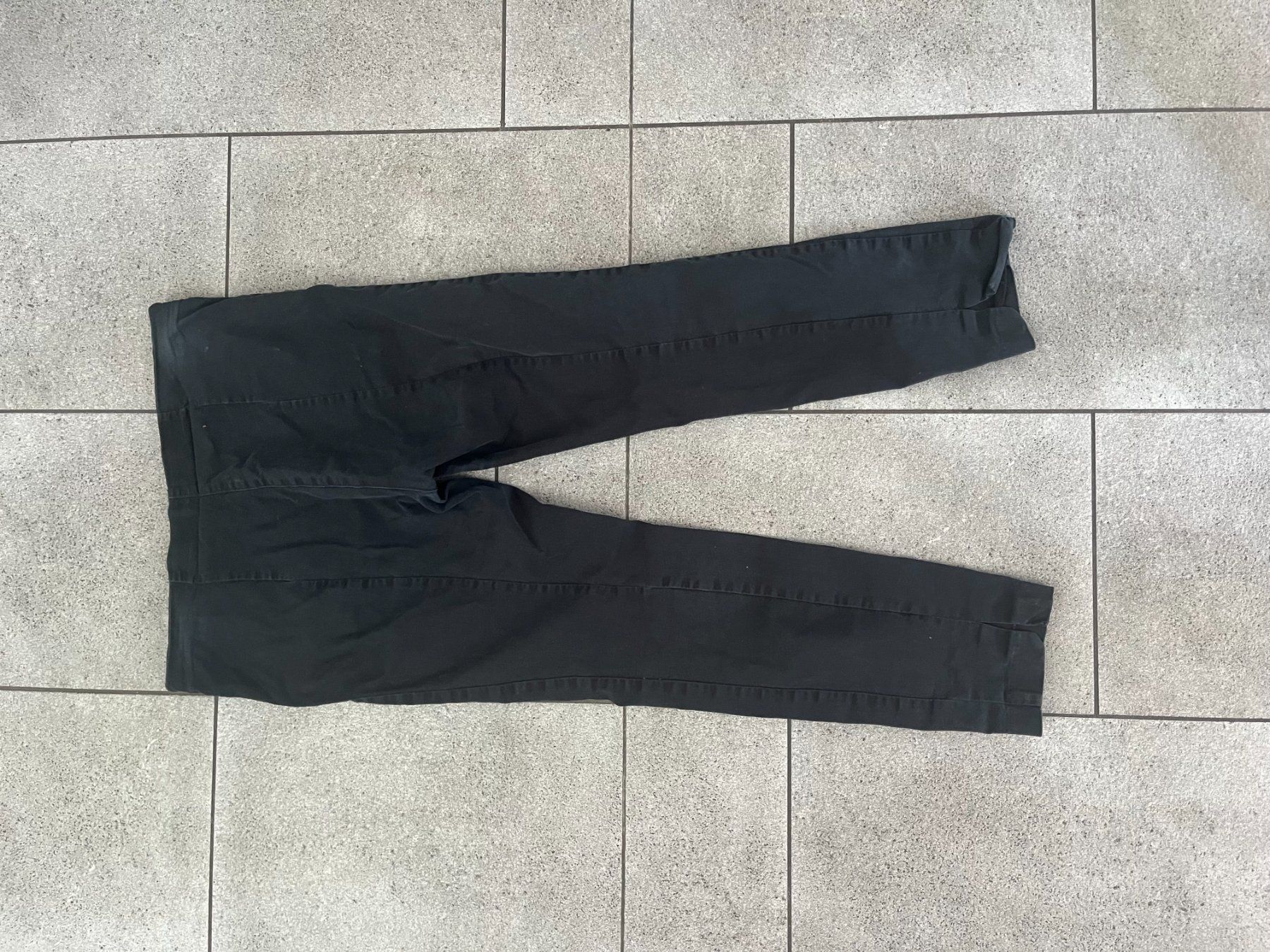 Nike Tops: Sportliches Matching Set – Gebraucht aus Solothurn von Floefi 1