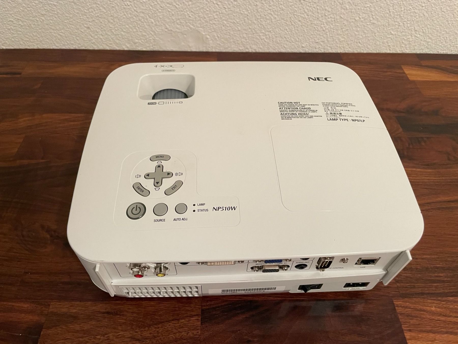 Nec Proiettori: Beamer NEC NP510W Top Zustand – Usato da Mellingen venduto da Browser67 1
