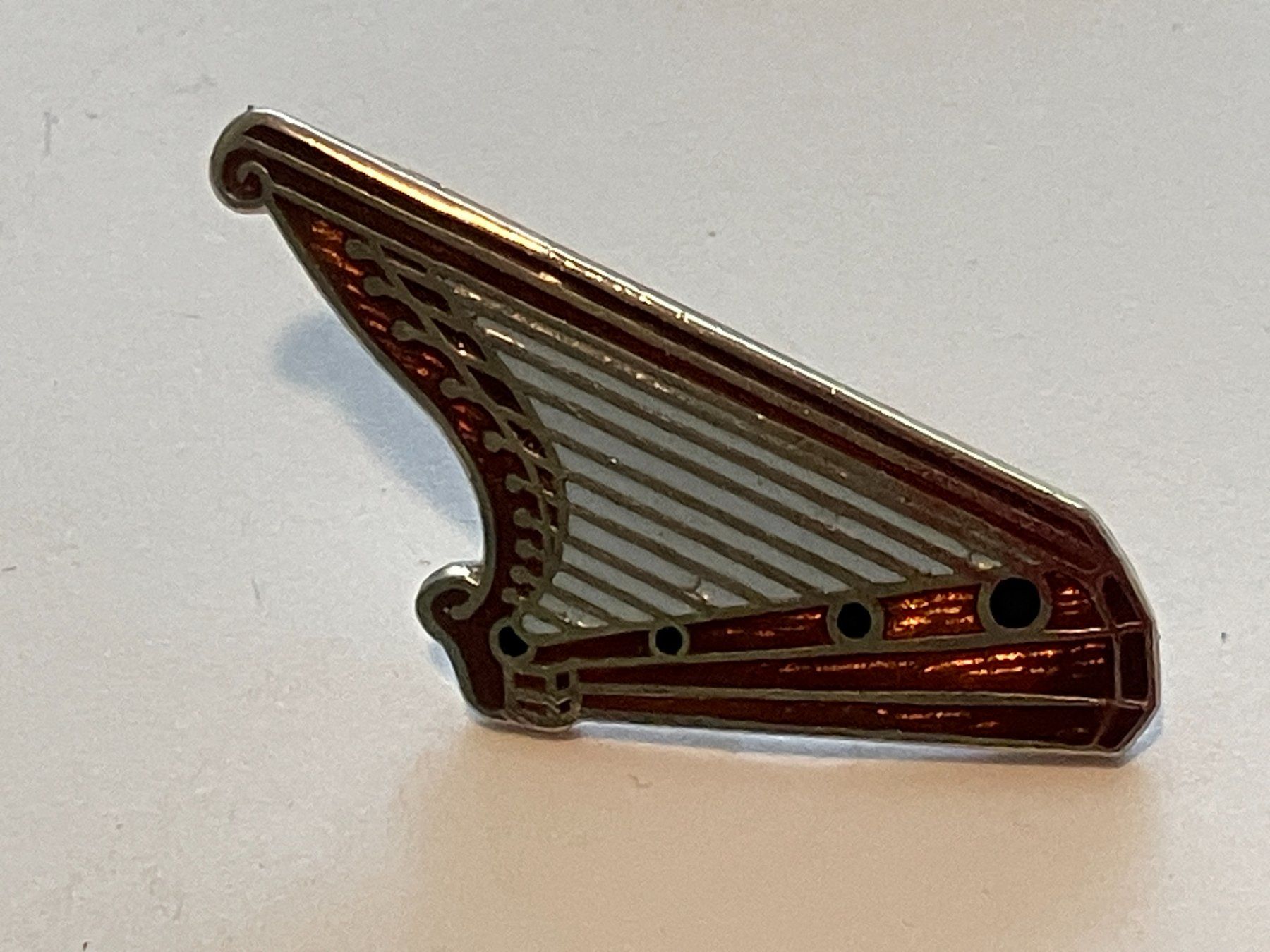 Plaketten & Abzeichen: 1 Pin Harfe – Gebraucht aus Basel von djwwpp