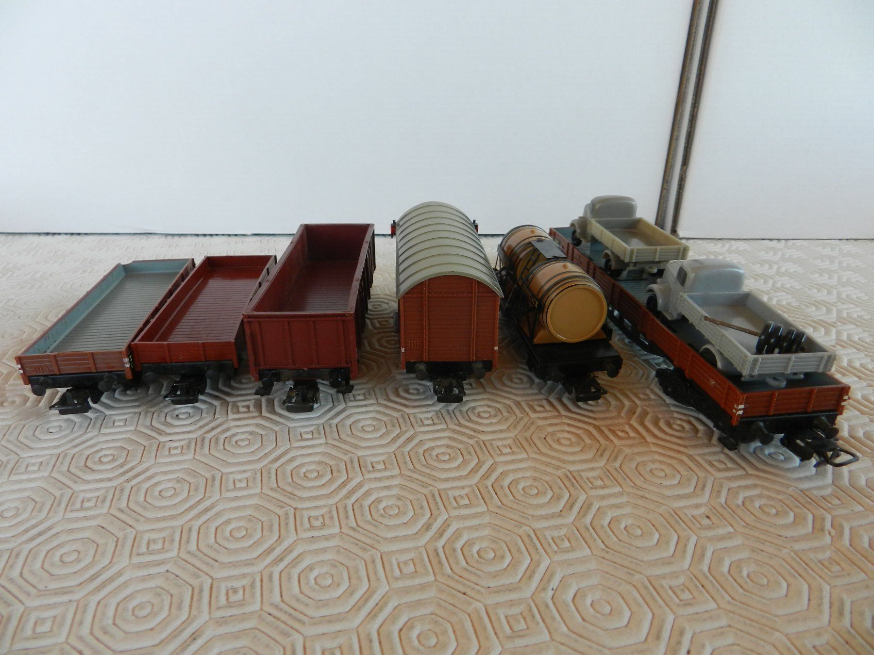 Märklin Modelleisenbahnen: Märklin Güter- & Fasswagen 6 St – Gebraucht aus Arzier-Le Muids von elocin83 3