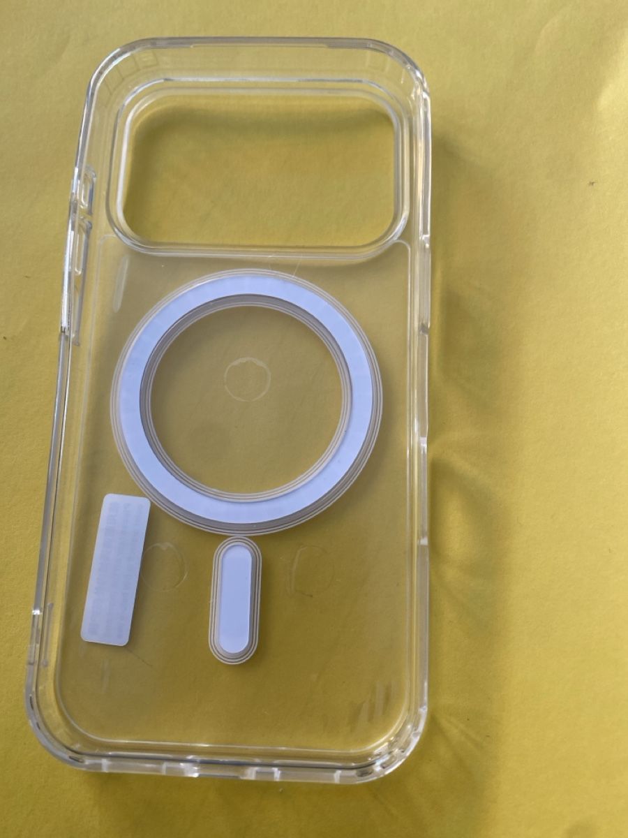 Apple Coques & Protection écran: Cover iPhone 17 pro – Neuf avec emballage d'origine à Buttikon SZ par flo_k28b 1