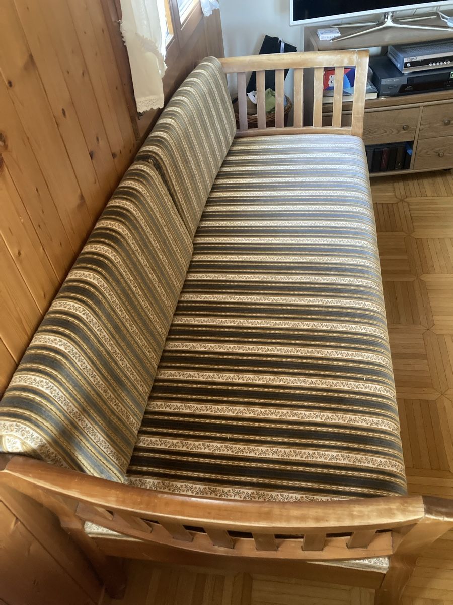 Sofas: Sofa Antik – Gebraucht aus Grosswangen von juk_y25f 1