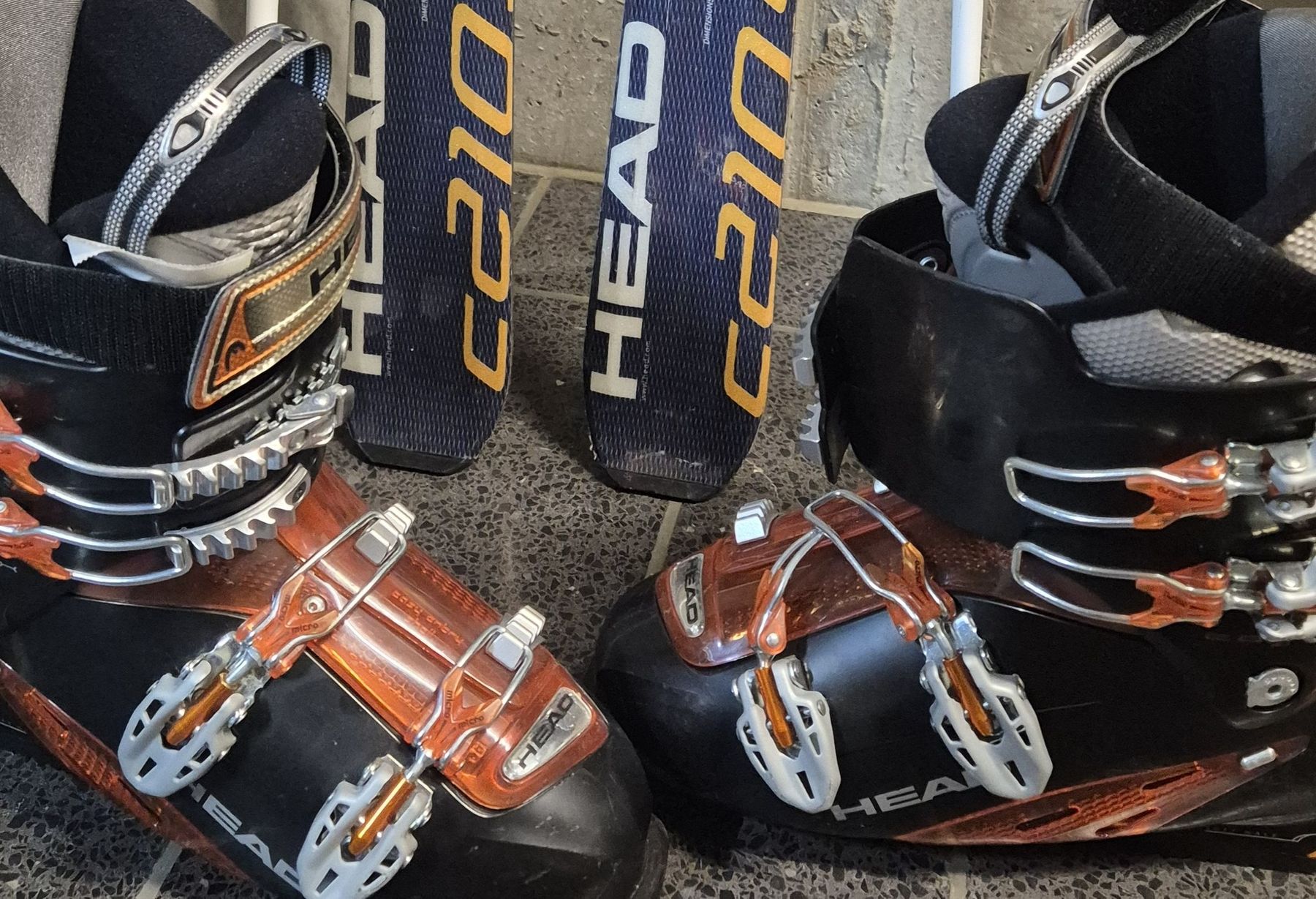 Head Sci: Head Ski Set C210 Si mit Skischuhen – Usato da Zürich venduto da Jagoda7 4