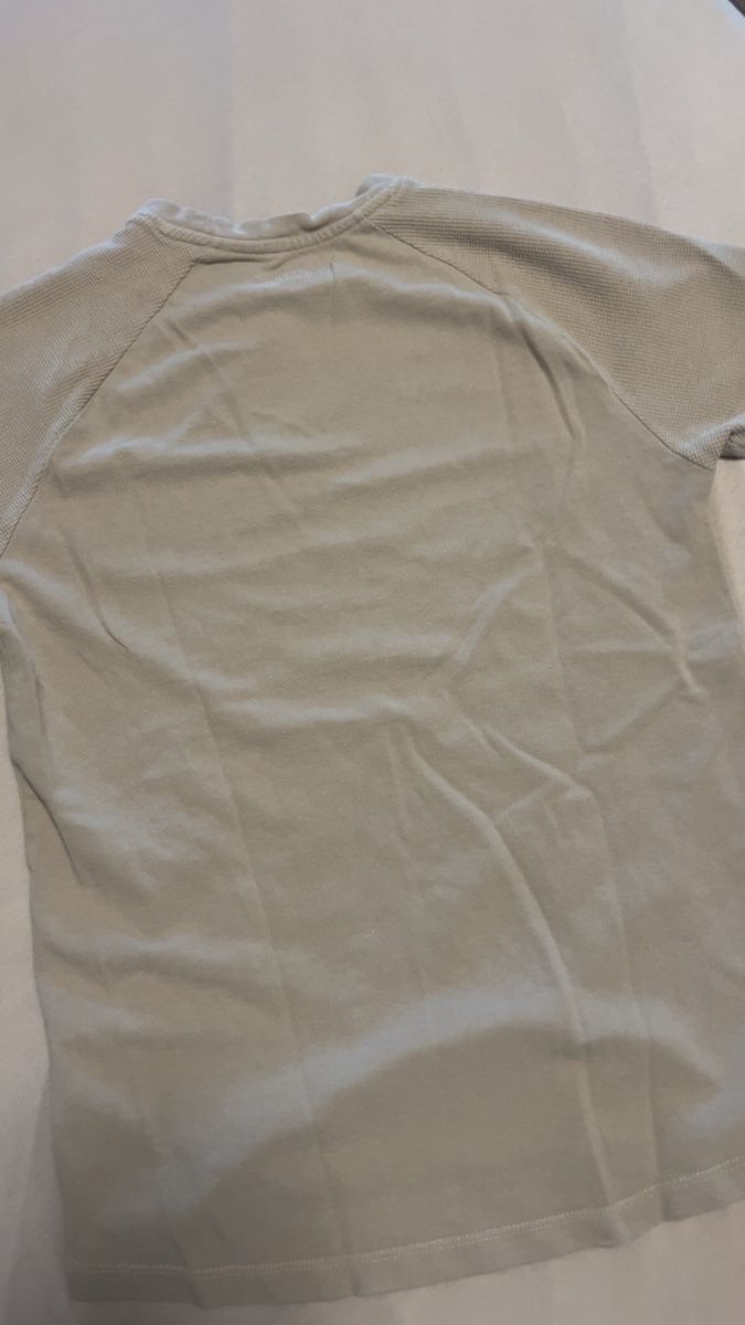 Bershka T-shirt: Bershka T-Shirt hellgrau Grösse XS  – Nuovo (secondo la descrizione) da Zürich venduto da D.Arroyo 1