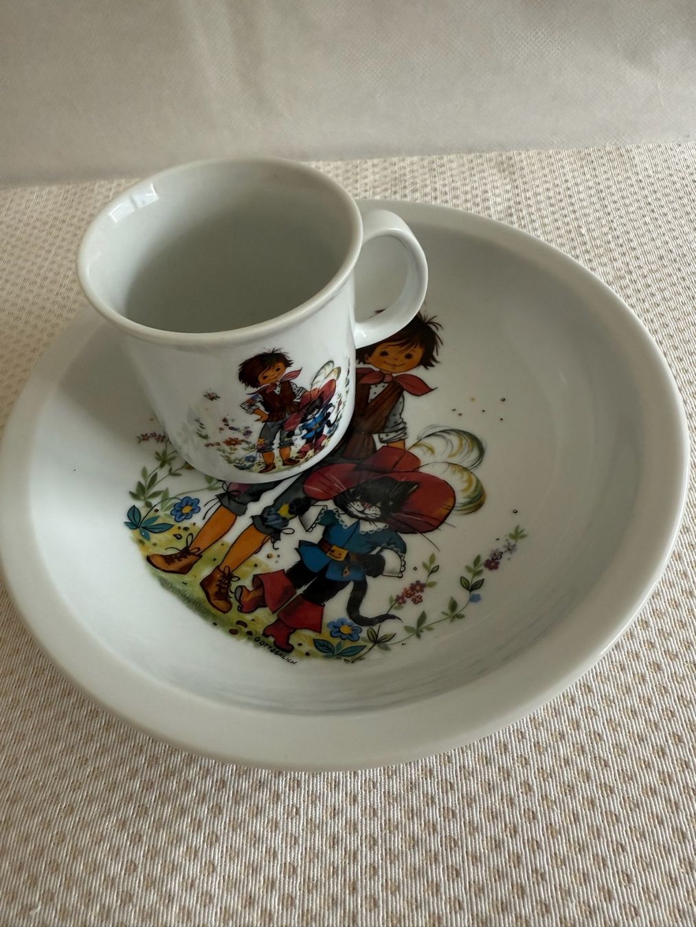 Teller: Triptis - assiette et tasse pour enfant – Gebraucht aus Sion von accroshoes 4