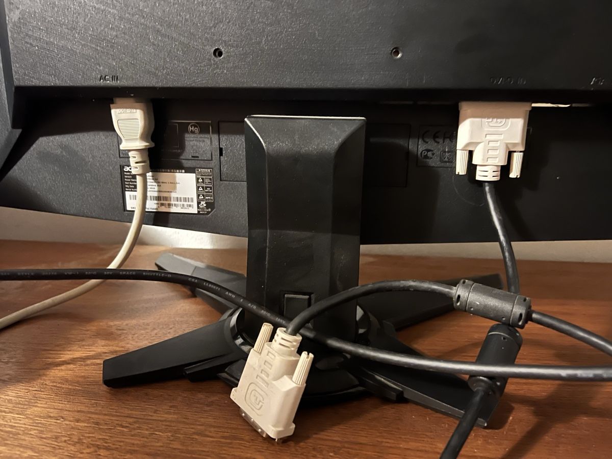 Acer Monitore: Acer Bildschirm + Tastatur  – Gebraucht aus Basel von lbl_plt6 2