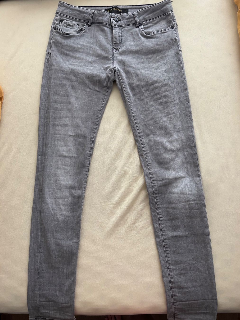 Jeans: Jean Kaporal gris taille 31 – Gebraucht aus Cossonay-Ville von ale_k9mh 2