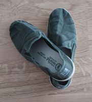 Stoffschuhe