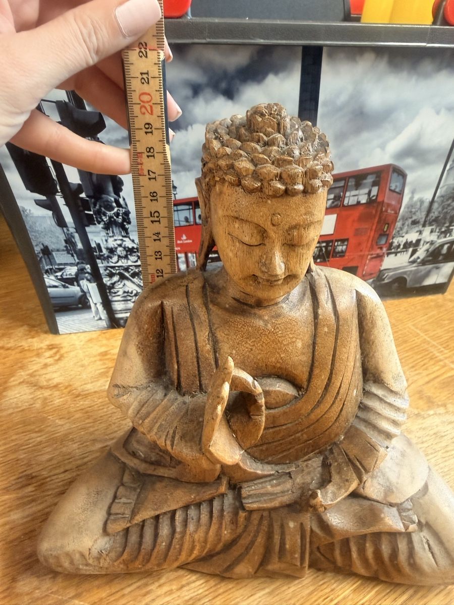 Statuette: Holz Buddha Statue, Deko, Glücksbringer! – Usato da Klingnau venduto da Nirvana 2