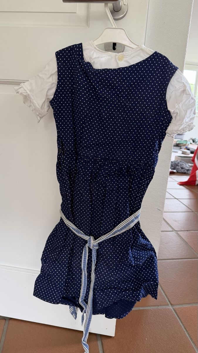 Vestiti & Gonne: Tracht für Mädchen  – Usato da Eschenbach SG venduto da MarThu 3