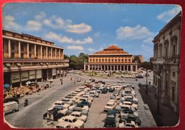 Reggio Emilia Piazza Cavour e Teatro Municipale 1973