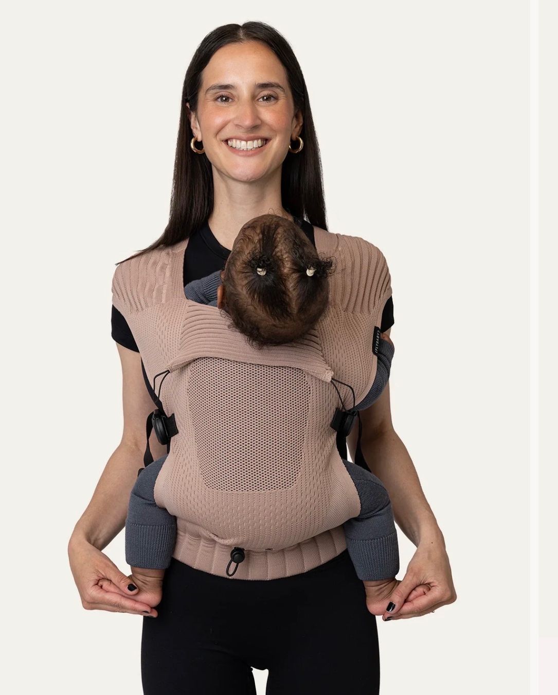 Flybaby Bauch- & Rückentragen: Flybaby Berlin Trage, Farbe Cinnamon – Gebraucht aus Ossingen von kai.s
