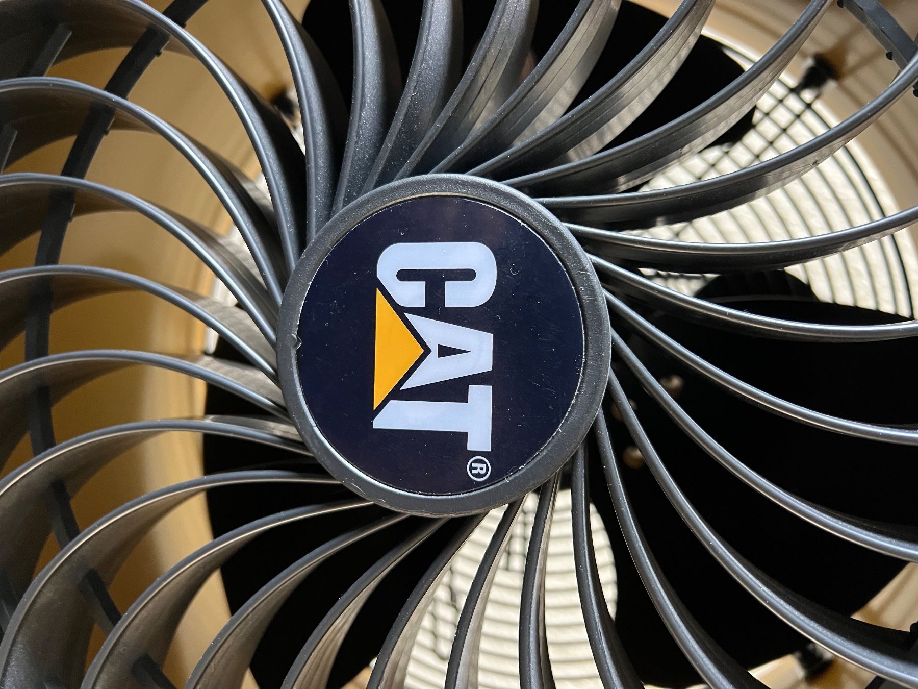 Ventilatori: Ventilateur Caterpillar – Usato da Biel/Bienne venduto da val_m5my 4