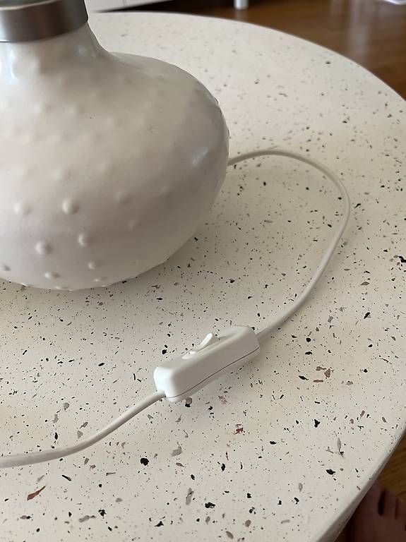 Ikea Lampade: 2x Tischlampen weiss  dekoratives Strukturdesign – Usato da Adliswil venduto da bravewolf 3