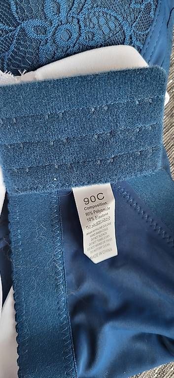 Sonstige Unterwäsche: BH Grösse 90C, 3 Stück – Gebraucht aus Laupen BE von Ursulam3635 4
