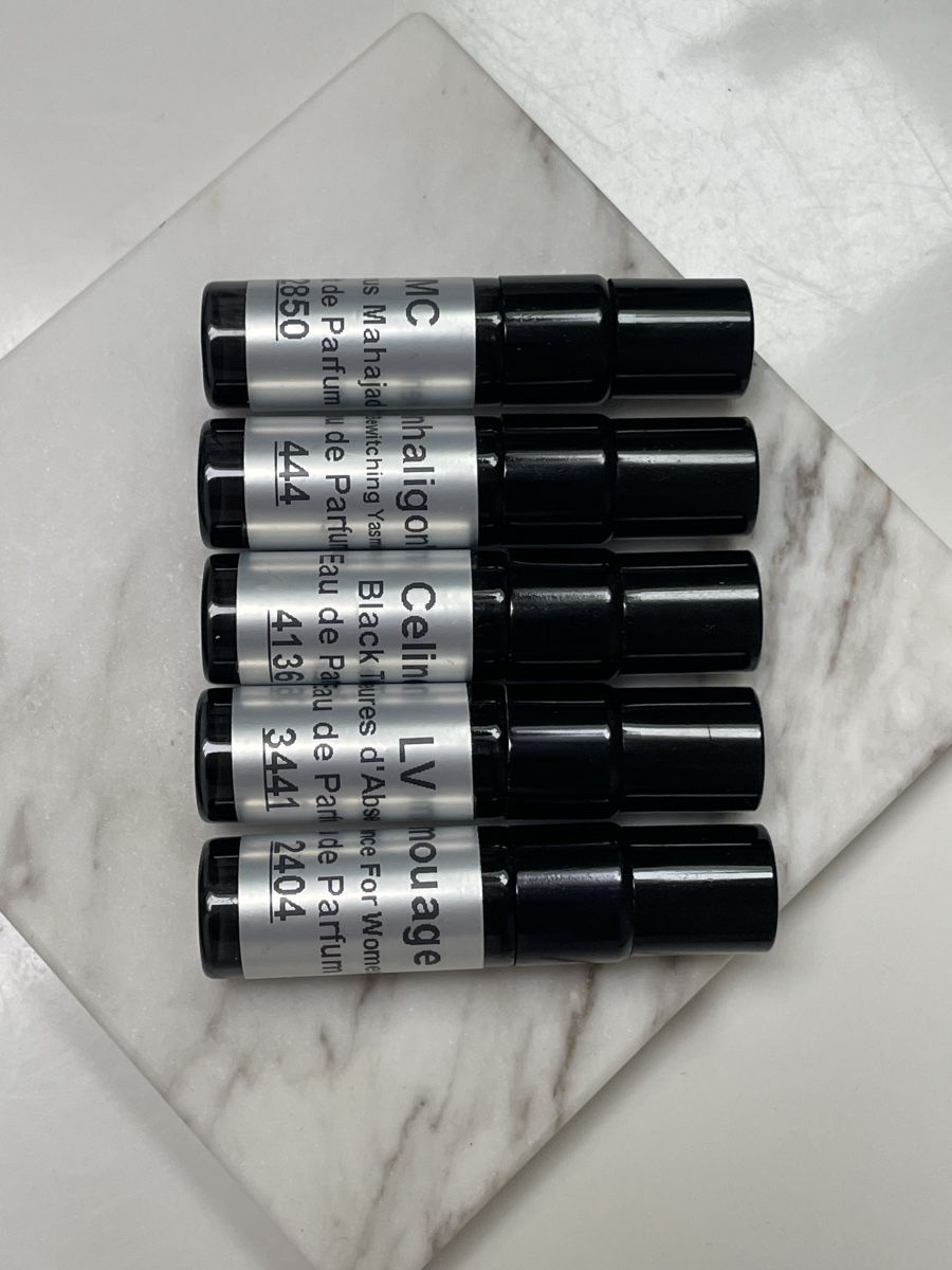 Parfum & Eau de Toilette: Niche Perfume Samples Set (Creed,LV,MFK) – Gebraucht aus Cologny von  5