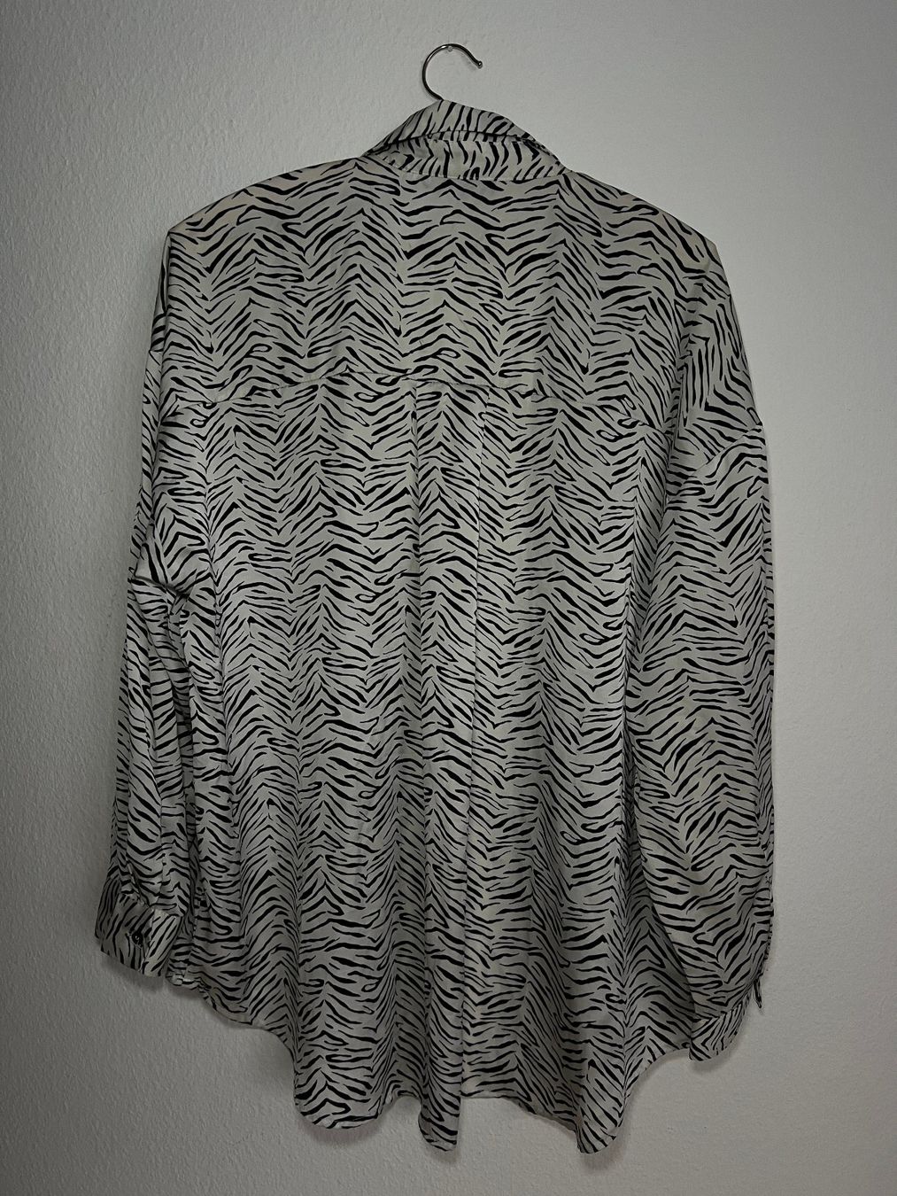 Zara Camicette: Zara Bluse Zebra Print Gr. L – Usato da Basel venduto da hol_8ldp 1