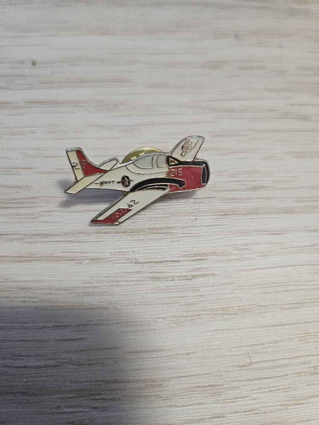 Plaketten & Abzeichen: Pin's avion militaire ZP-215 – Gebraucht aus La Joux FR von car_ck96