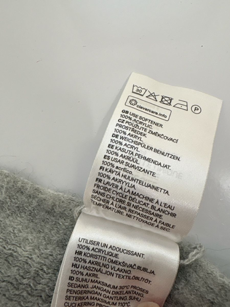 H&M Foulard & Sciarpe: H&M Écharpe, franges fines! – Usato da Pully venduto da kaba07 2