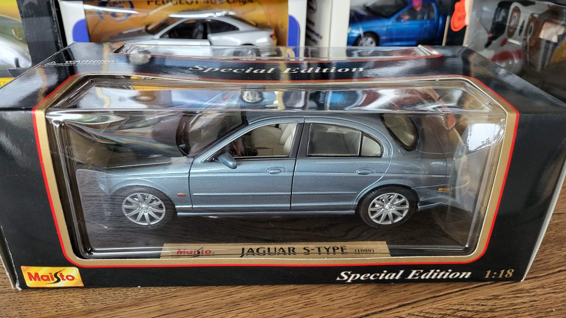 Maisto Voitures modèles: Jaguar S-Type 1999 1:18 Maisto – D'occasion à Rothrist par Juana5 7