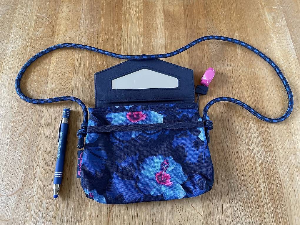 Sacs femmes: Handtasche – D'occasion à Lamboing par Sudaliso4 1