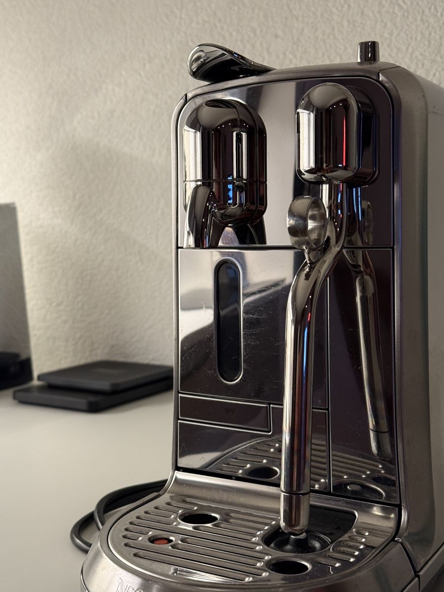 Nespresso Macchine per caffè & Macchine per espresso: Nespresso Creatista Plus - Guter Zustand – Usato da Herrliberg venduto da balio 5