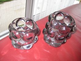 2 schöne unterschiedlich hohe Glas Teelichter mit Noppen