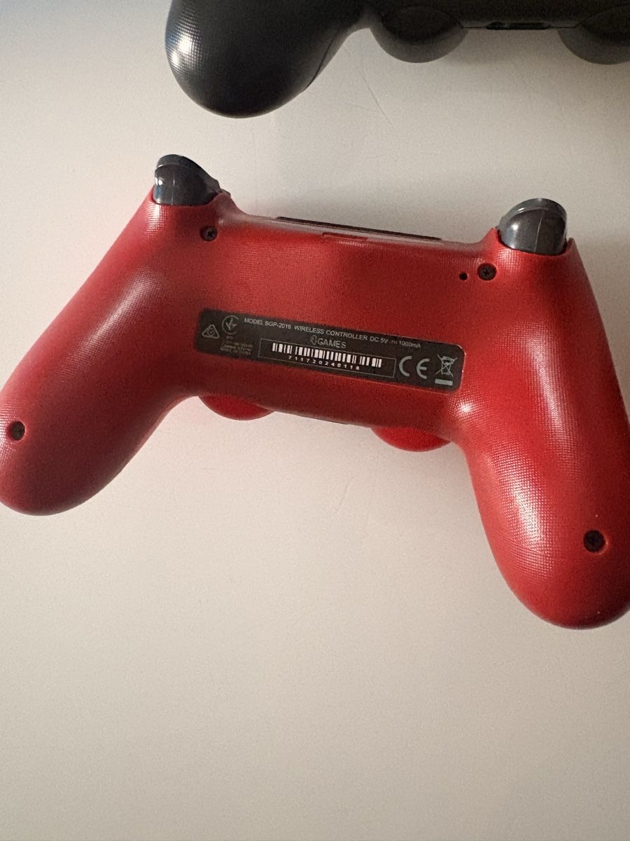 Controller: Lot de 3 Manettes PS4 – Gebraucht aus Dompierre FR von PRiT_Madara 5