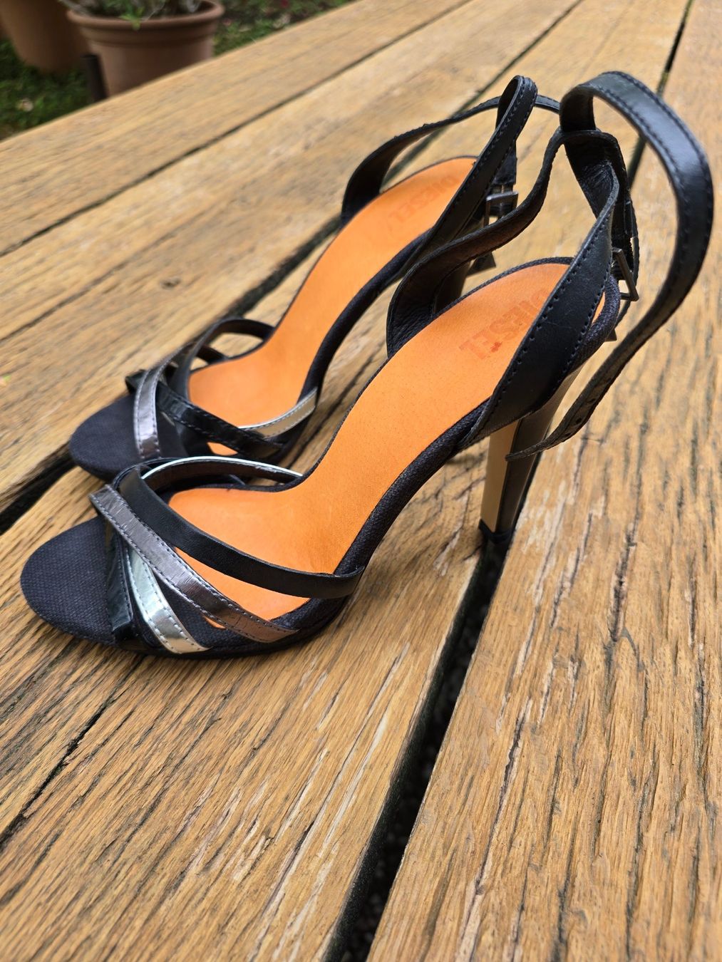 Diesel Damenschuhe: Schuhe: DIESEL High-Heels schwarz (39) – Neu (gemäss Beschreibung) aus Romanshorn von Rachacha 1