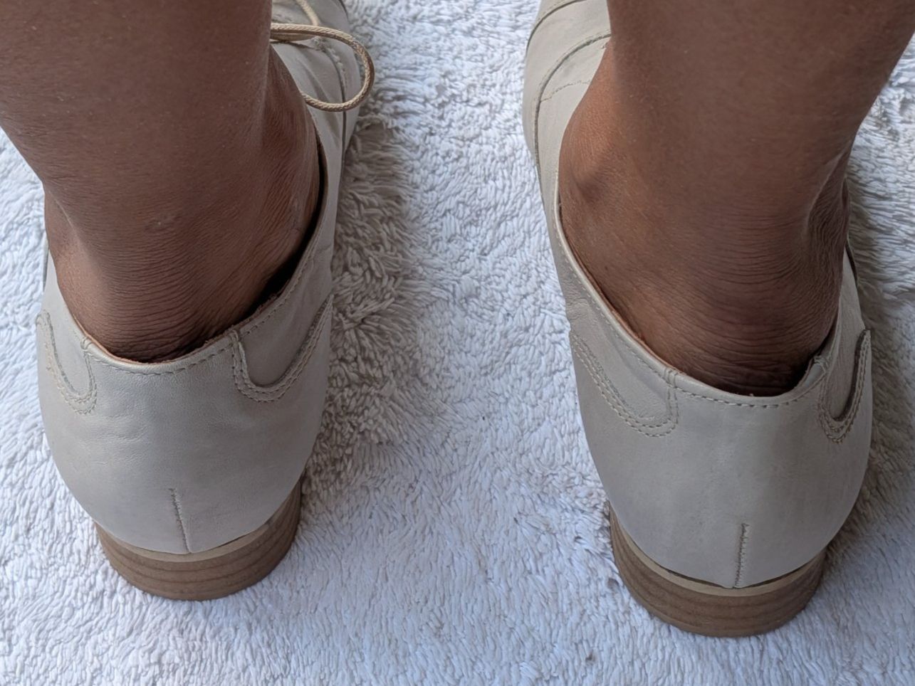 Scarpe da donna: Schicke Schnürschuhe Leder Damen Gr. 40 – Usato da Herisau venduto da apo_bxx7 1