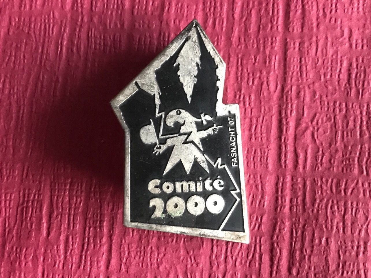 Placchette & Badge: Basel Comite 2000 Fasnachtsplakette 2007 – Usato da Itingen venduto da Bebbi6569
