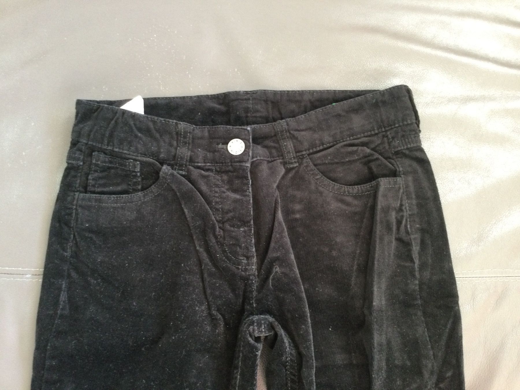 Benetton Hosen: Feincord Hose Benetton – Gebraucht aus Horw von Benny017 1
