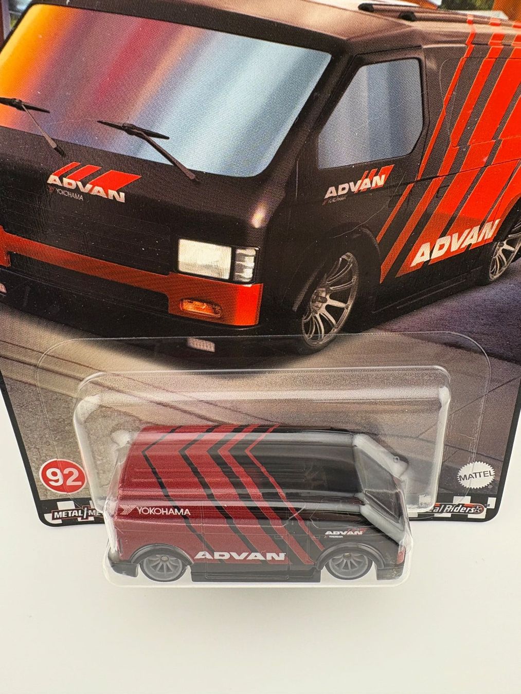 Hot Wheels Modellini d'auto: Hot Wheels MBK Van Advan Premium Boulevard #92 - 2024 – Nuovo e nell'imballaggio originale da Flawil venduto da HeisseReifen 1