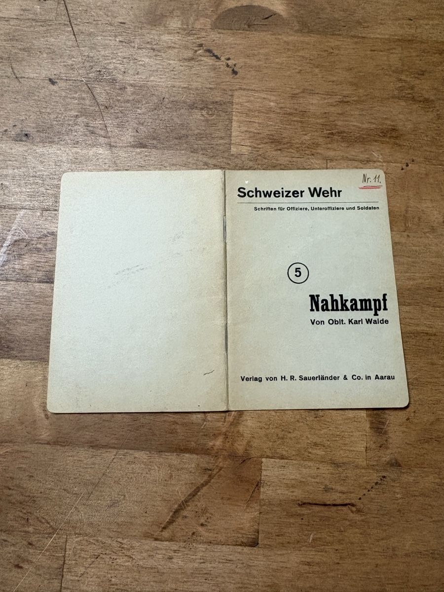 Libri: Schweizer Wehr Nahkampf Nr.5 – Usato da Arni AG venduto da Erfolgreich 2