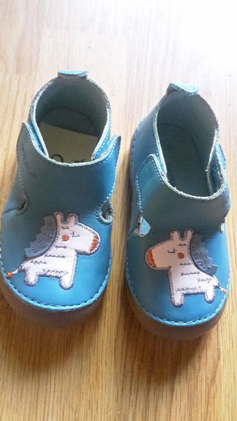 Scarpe per ragazzi: Laufschuh gr 20 Neu – Usato da Schwarzenburg venduto da Flamingo07