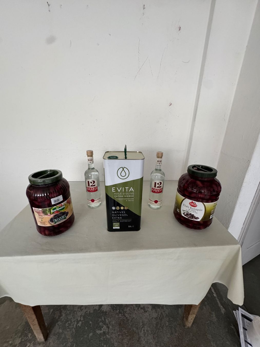 Aliments & Spécialités: Olivenöl – D'occasion à St. Gallen par babinos01 6