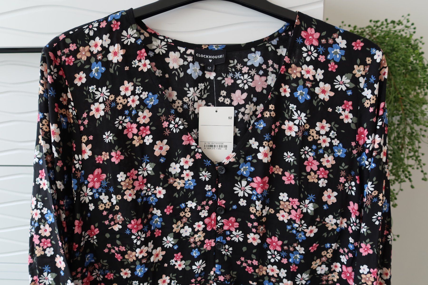 Vestiti: Sommerkleid Grösse 54, 100% Viskose -  NEU – Nuovo e nell'imballaggio originale da Zürich venduto da Piki7 1