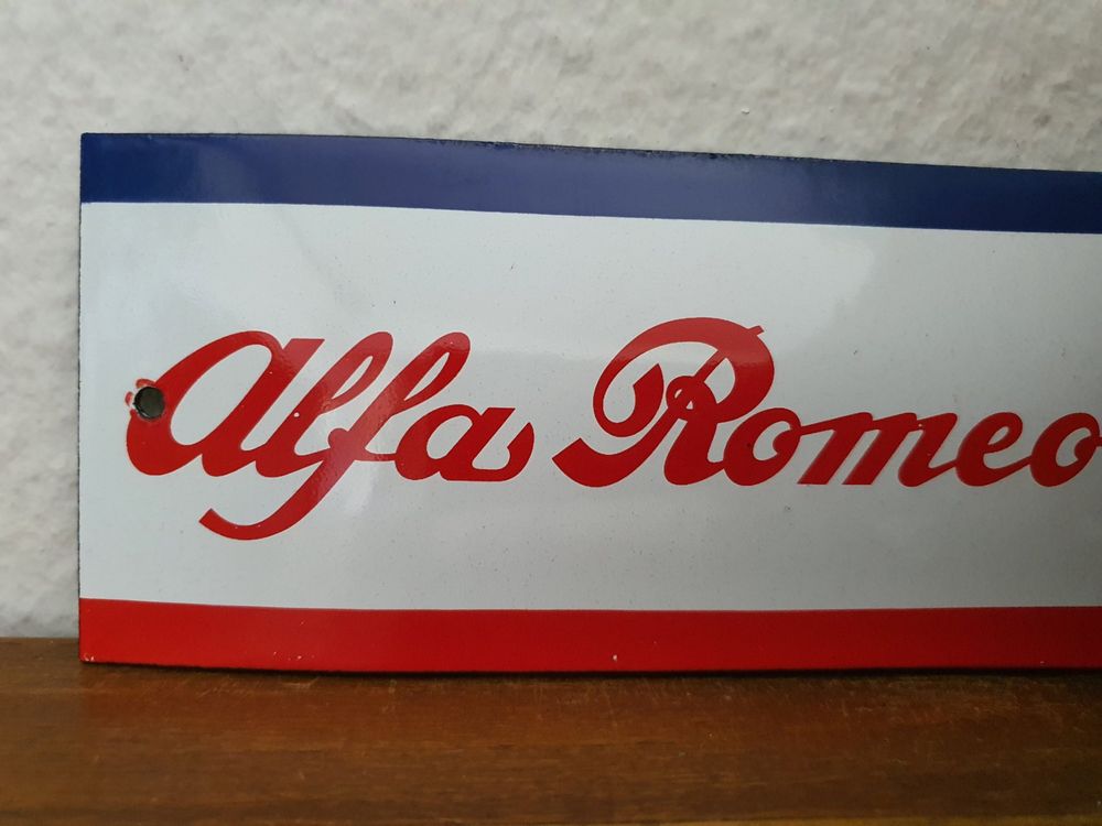 Alfa Romeo Parking Only Schild - Retro Metallschild 30,5x20,3 Cm