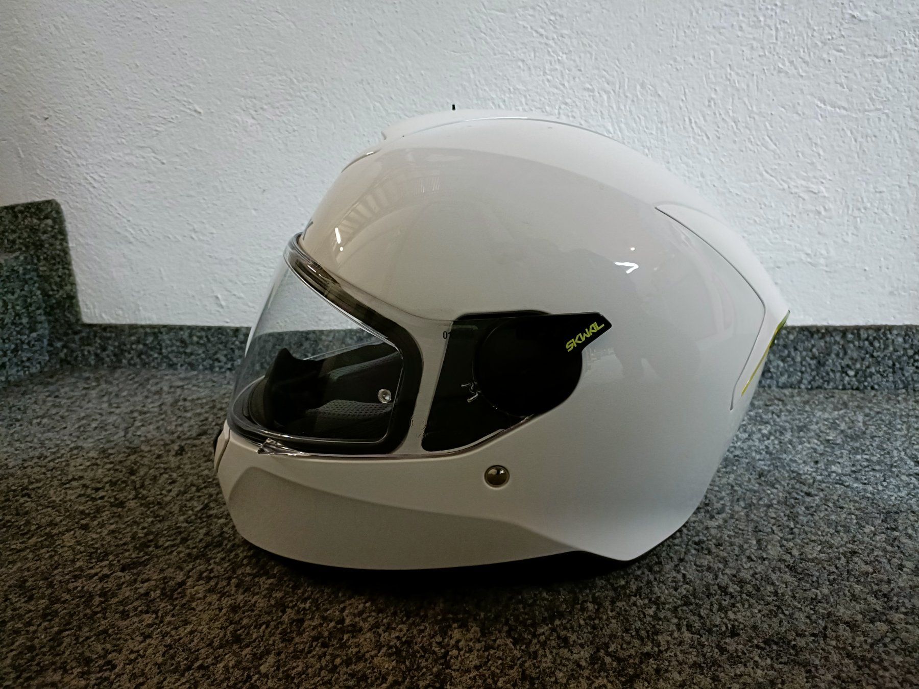 Helme & Visiere: Shark Skwal Integralhelm Weiss XS – Neu (gemäss Beschreibung) aus Oeschenbach von  2