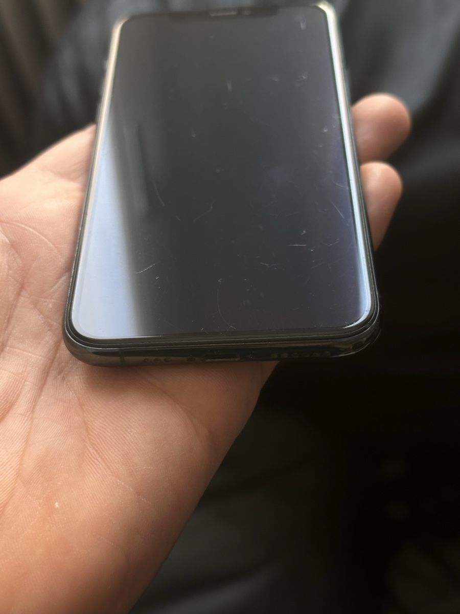Apple Telefoni cellulari / Smartphones: I Phone 11 pro 256 Gb – Usato da Arbon venduto da Sed_9bj9 3
