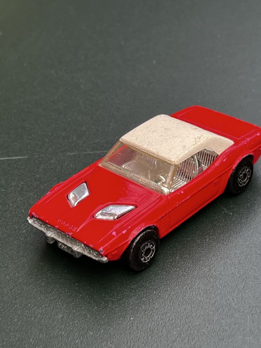Matchbox Modellini d'auto: Dodge Challenger , Matchbox  – Usato da Basel venduto da EdiEberle
