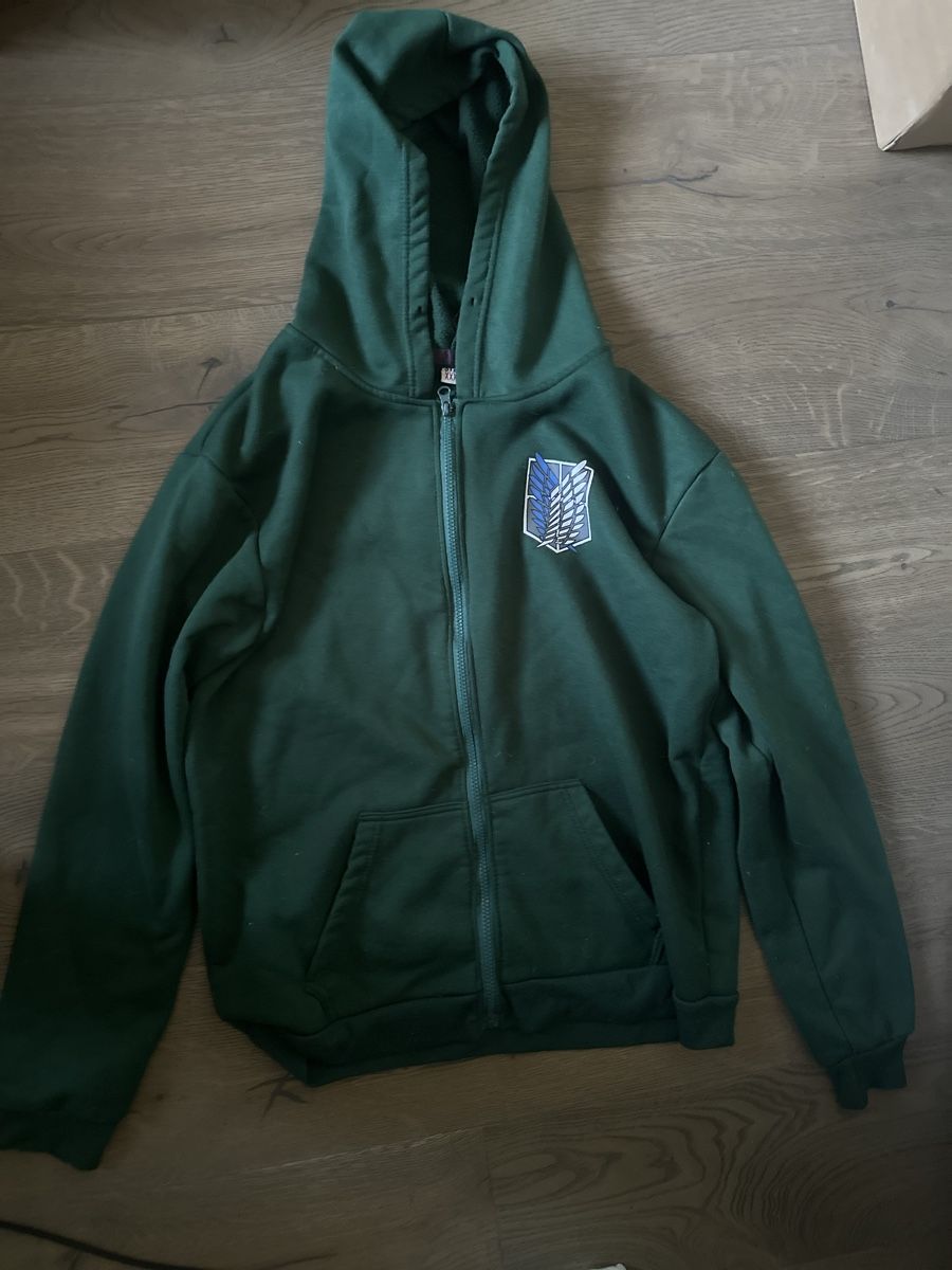 Giacche: Attack on Titan Jacke – Usato da Flums venduto da nad_m8br