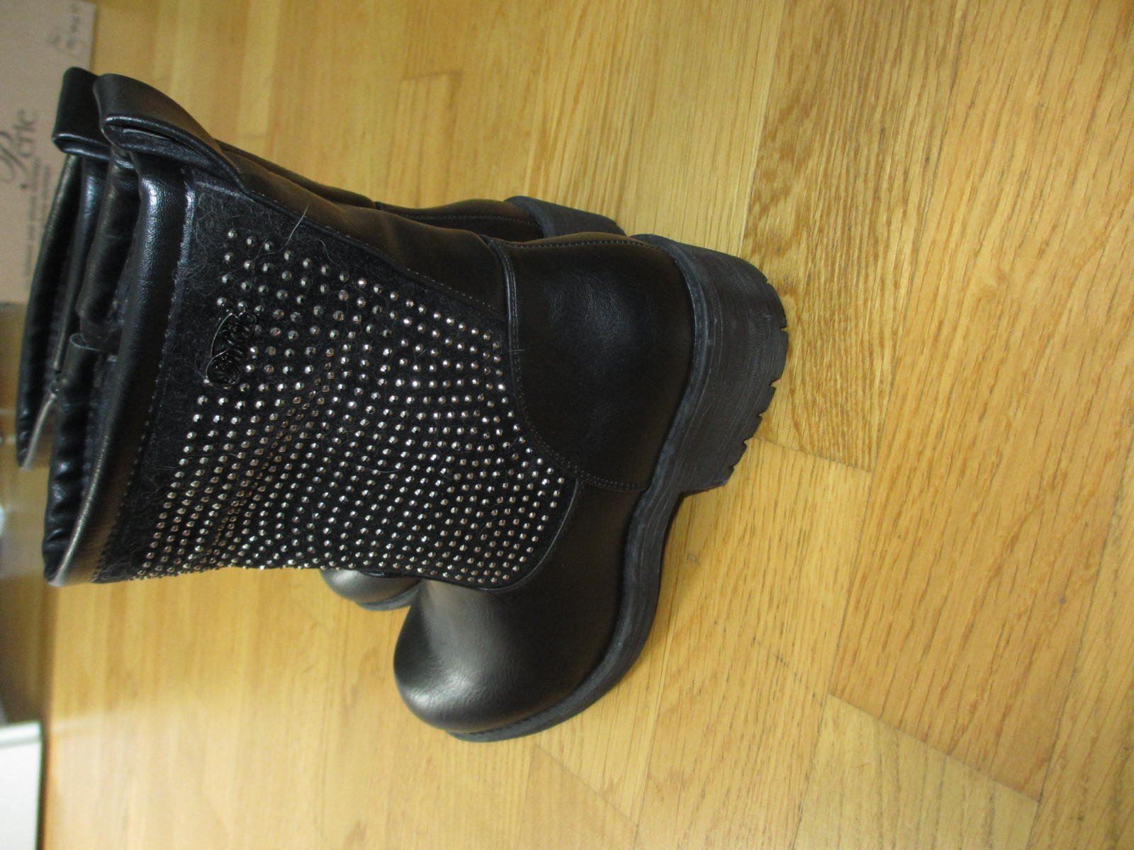 Scarpe da donna: Boots Buffalo Gr.37 Schwarz – Usato da Zweidlen venduto da Shubli 3
