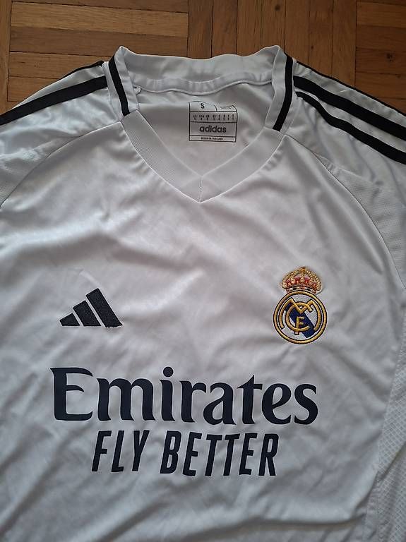 Canottiere & Pantaloni: Real Madrid Trikot Mbappe 9  – Usato da Wetzikon ZH venduto da cet_6fbf 1