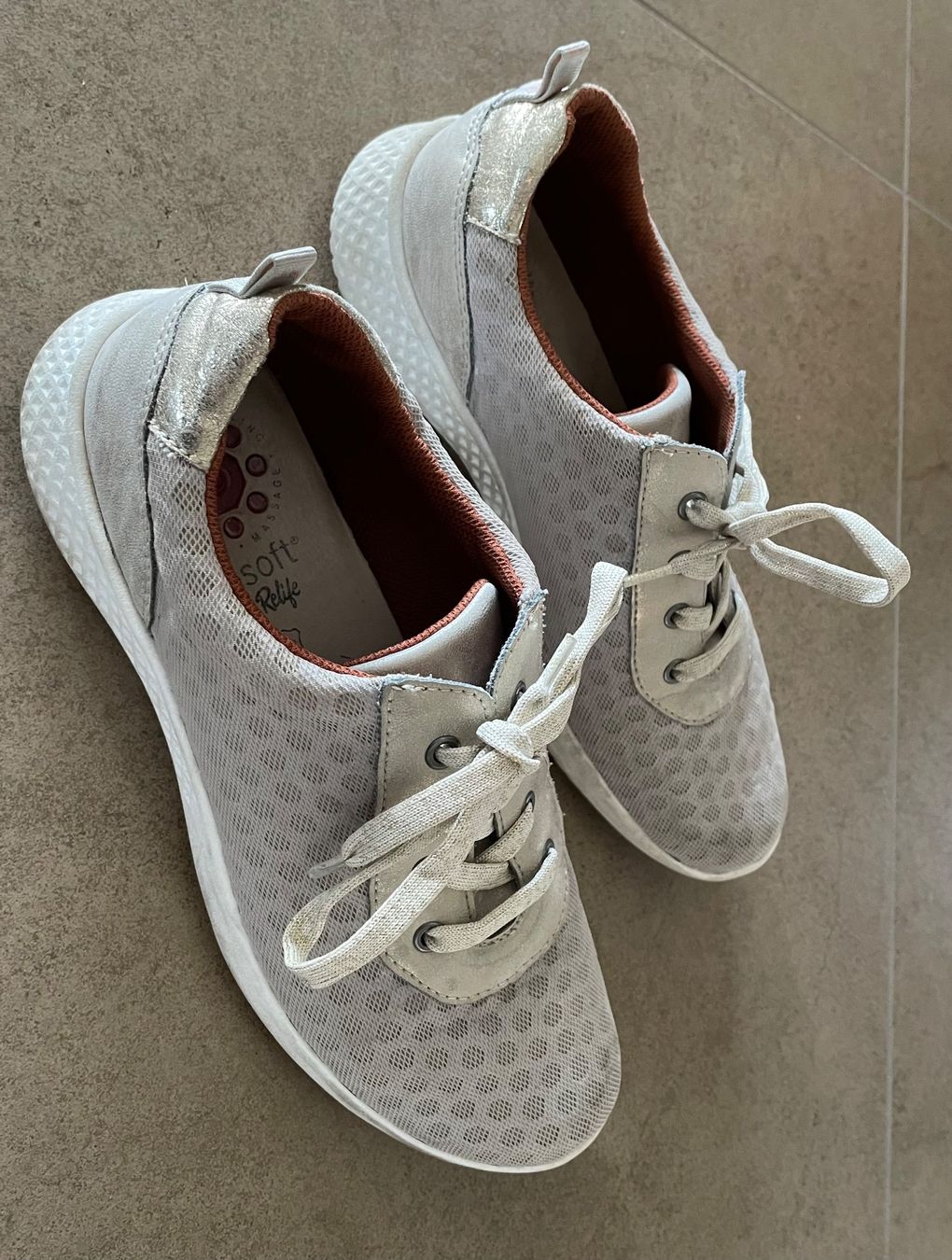 Scarpe da donna: Sneakers Go Soft – Usato da Bronschhofen venduto da Sommernacht03 3
