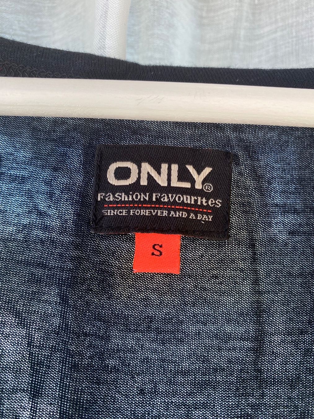 Only Top: Party Top mit Perlen Gr. 36 Damen – Usato da Seewen SO venduto da HappyHappyHappy 3