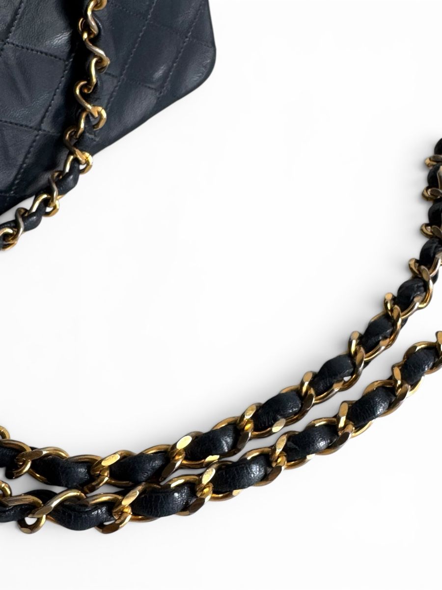Chanel Borse da donna: CHANEL Lambskin Quilted Small Single Flap Tasche – Usato da Kriens venduto da hannaandkiko 6