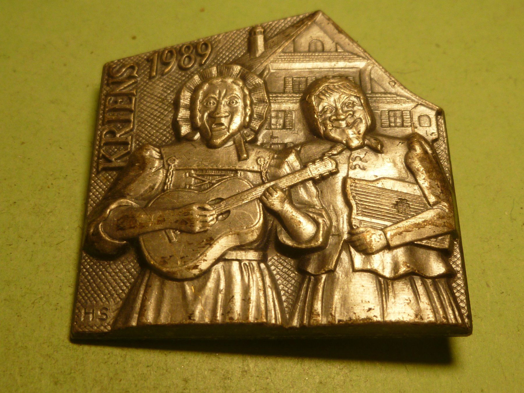 Placchette & Badge: KRIENS 1989 SILBER – Usato da Ried (Muotathal) venduto da Mandarin02